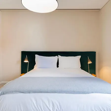 Apartment Carmo 43