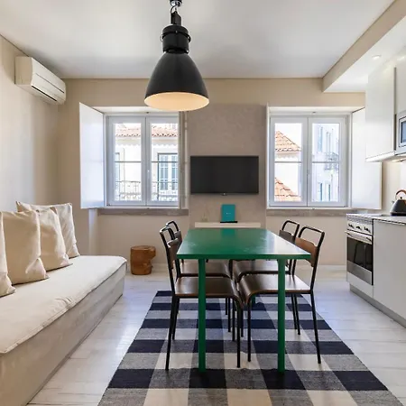 Apartment Carmo 43