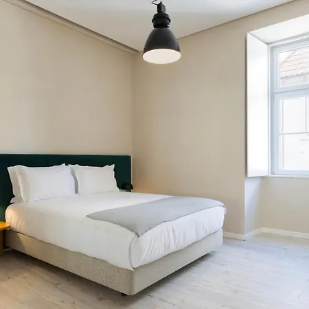 Apartament Carmo 43 *