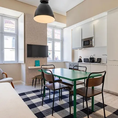 Apartment Carmo 43