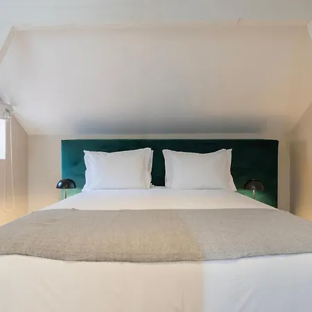 Apartment Carmo 43