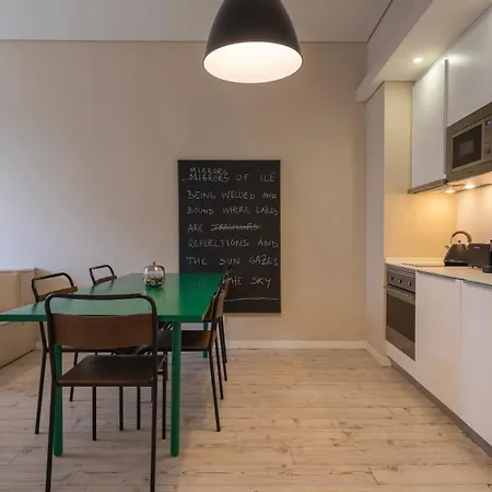 Apartment Carmo 43 Lisbon