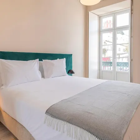 Apartment Carmo 43