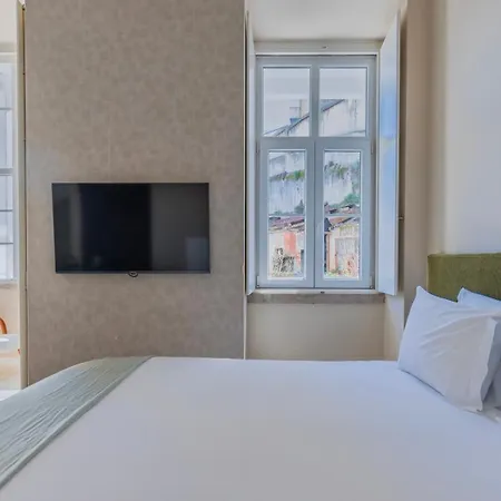 Apartment Carmo 43