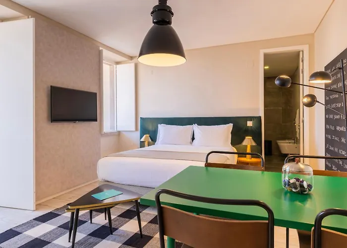 Апартаменты Carmo 43 Лиссабон