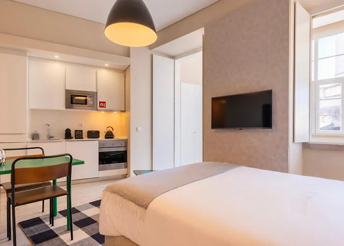 Апартаменты Carmo 43 *