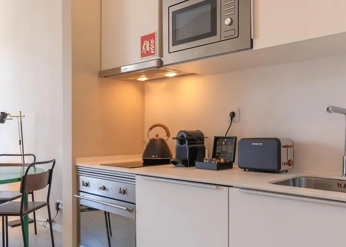 Апартаменты Carmo 43 *