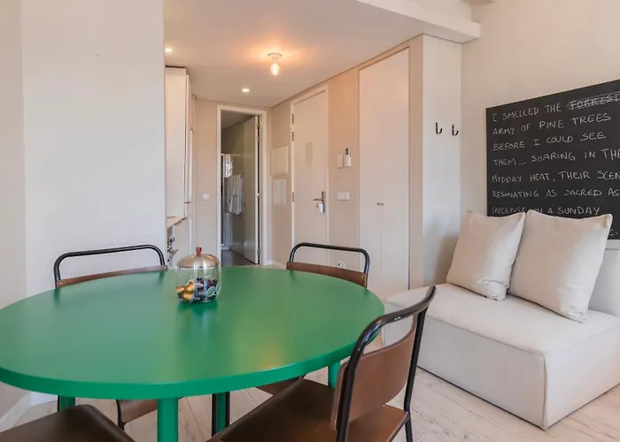 Carmo 43 Апартаменты *