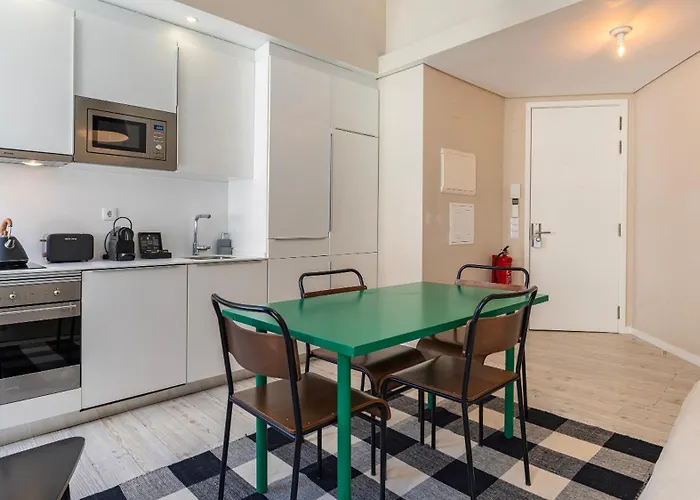 Апартаменты Carmo 43 Лиссабон