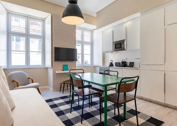 Апартаменты Carmo 43