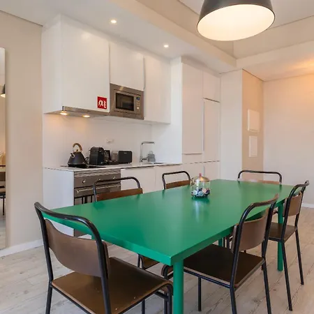 Apartmán Carmo 43 *